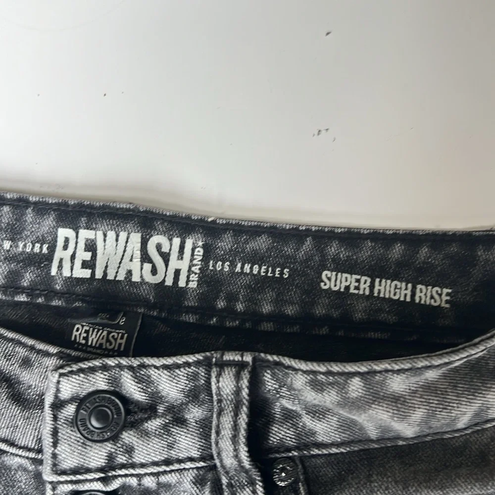 Rewash Super High Rise Wide Leg Charcoal  Distressed Jeans Women Sz 3/26